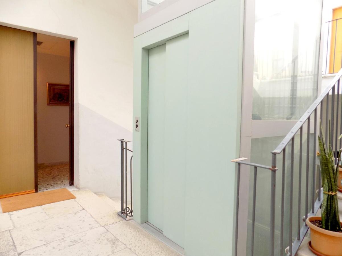 Appartement Treehouse à Bari Extérieur photo